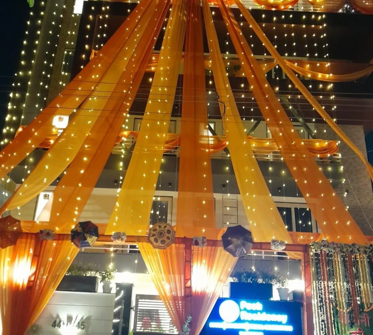 Posh Residency Huda City Center Gurgaon 4*,  India